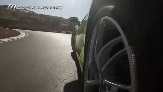 Lamborghini Huracan vs. Ferrari 458 Italia - لامبورغيني هوراكان بمواجهة فيراري 458 إيطاليا смотреть онлайн