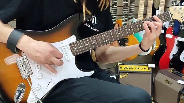 Электрогитара Fender Squier Bullet Stratocaster классический страт| обзор от MAJOR MUSIC смотреть онлайн
