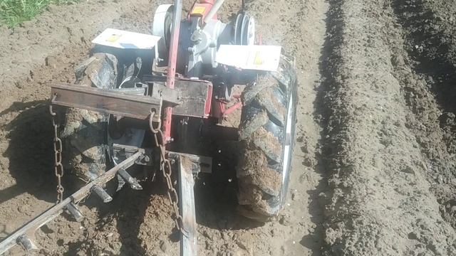 Борона для гребней к мотоблоку самодельная. Обзор , испытание. смотреть онлайн