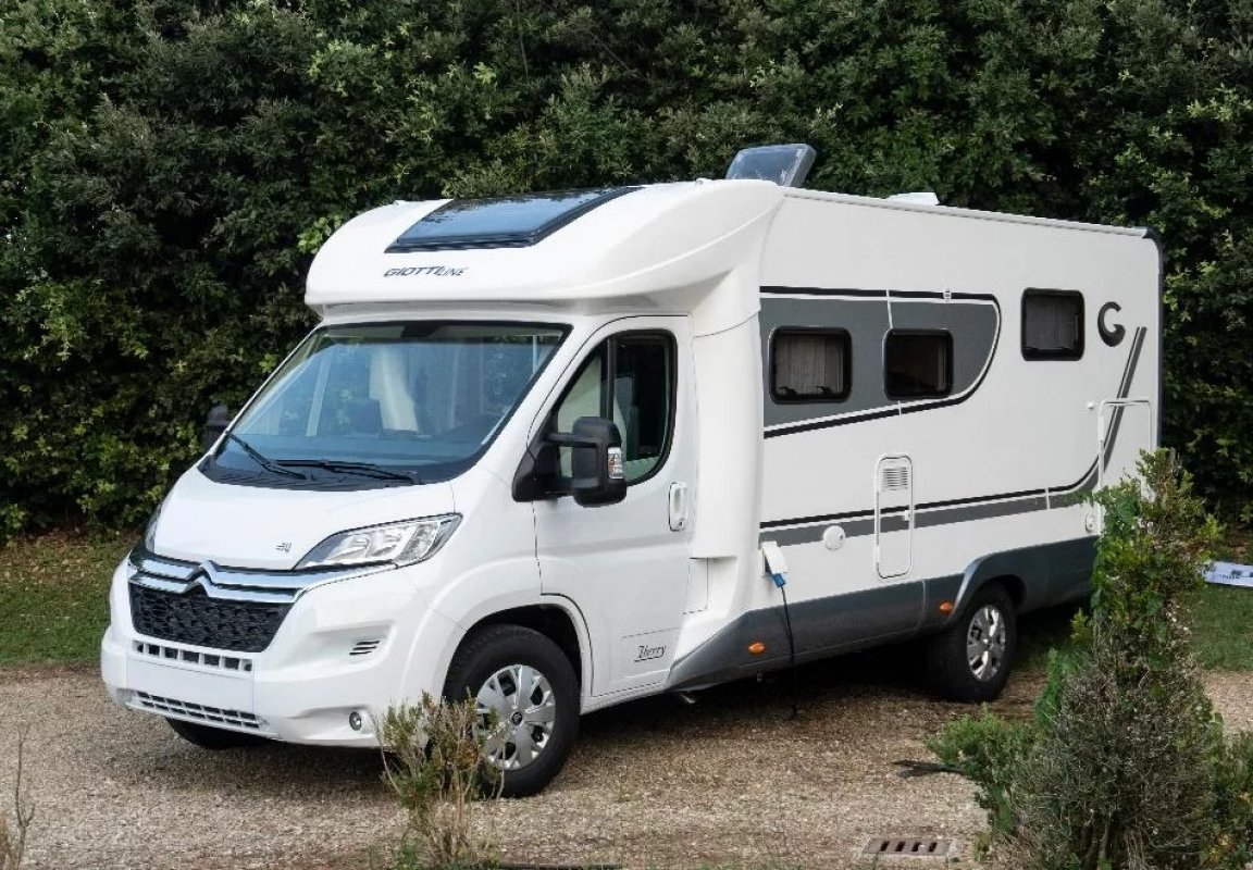 Обзор АвтоДома ! Вот Купили и Путешествием для Себя и для Вас ! смотреть онлайн