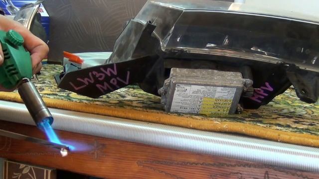 Mazda MPV замена оптики . смотреть онлайн