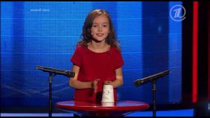 Пелагея узнала «девочку со стаканчиком» из детского «Голоса» восемь лет спустя