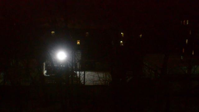 Ночь, второй час, землю припорошило снегом смотреть онлайн