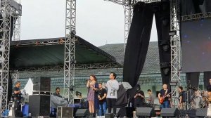 ARSY WIDIANTO & BRISIA JODIE - DENGAN CARAKU NOWPLAYING FESTIVAL