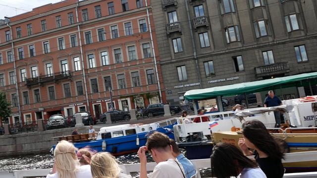 4Кратко По Фонтанке до Аничкова моста и обратно
