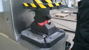 Калибровка крутоизогнутых отводов на прессе Гефест-200М.01