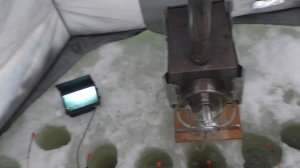 ЭКСПЕРИМЕНТ. Как влияет резкая смена давления на клев рыбы / Зимняя рыбалка в палатке