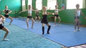 Художественная гимнастика.Урок хореографии.
