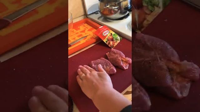 Филе индейки жареное без масла (в пергаменте).