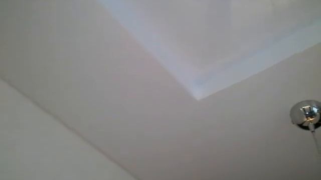 Натяжной потолок без стыковочной вставки и с углами под 90 градусов (готовый вариант) смотреть онлайн