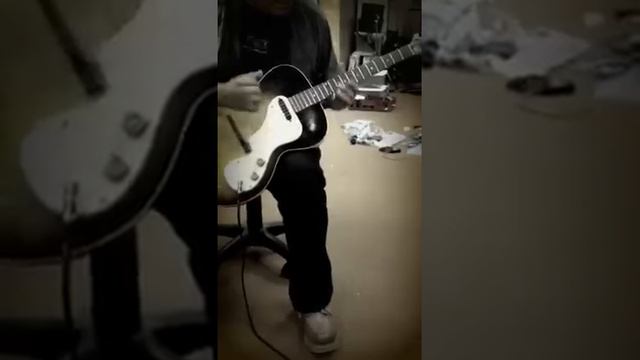 1946 Supro Supreme/1966 Epiphone Granada смотреть онлайн