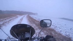 ВСТРЕТИЛ дпс В ЛЕСУ НА мотоцикле иж планета 5! ПОЙМАЛИ? ДРИФТ ПО ЛЬДУ. Покатушка