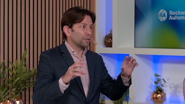 BIC's Deployment of the Plex MES Solution смотреть онлайн