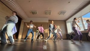Seventeen – Hot