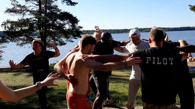 Урок латино-американских танцев на берегу озера Разлив в Сестрорецке - 20.08.2023