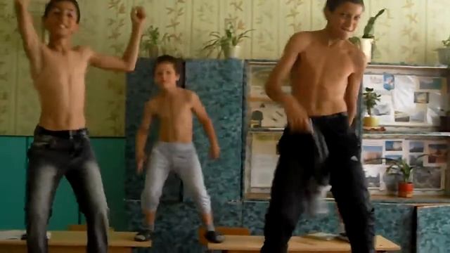 Маленькие НиГи не любят уроки... смотреть онлайн