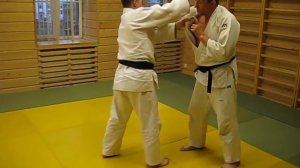 Немного о броске захватом за пояс сзади.