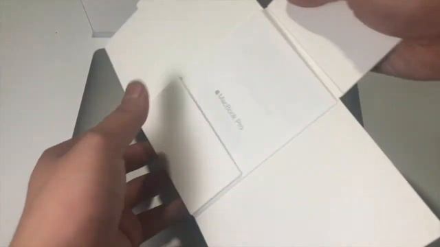 แกะกล่องลองดู MACBOOK PRO 2017 NON TOUCH BAR смотреть онлайн