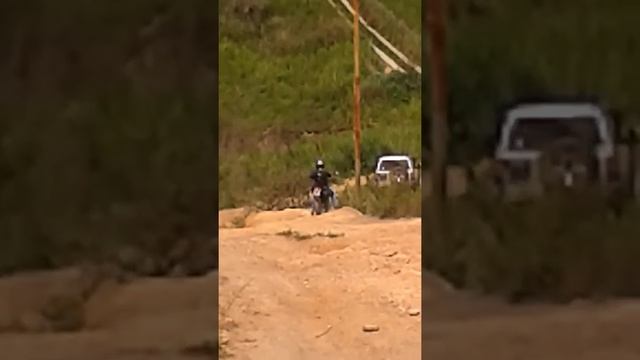 SUZUKI DR 200 2011 смотреть онлайн