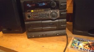 Muzikas centrs Sony FH-G80.