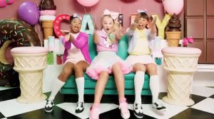 JoJo Siwa - Kid In A Candy Store (Official Video)
