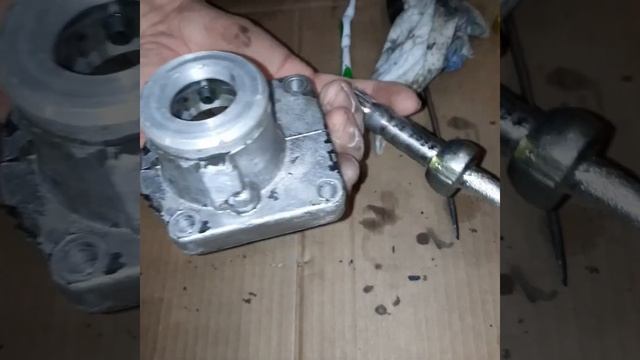 Уаз Патриот. Ремонт механизма переключения передач (однорычажной, косозубой) раздаточной коробки. смотреть онлайн