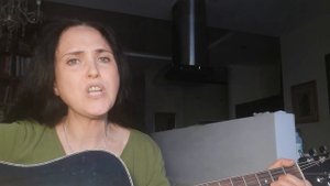 Песня " Не спеши трубить отбой", автор Владимир Ланцберг. Исполняет Ирина Нифонтова.