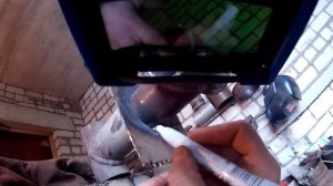 Как приварить трубу к тонкому листу.mp4