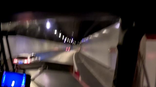 Diving an 18 Speed Road Ranger in Thick Traffic смотреть онлайн