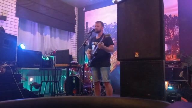 Тихий час в детском саду - группа ТРУ-ДНО выступление в Триггер баре 23.07.22 смотреть онлайн