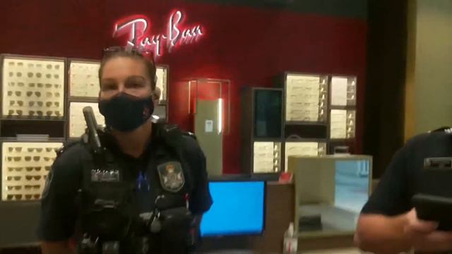 QPS thugs arrest mask-less man recovering from massive heart attack. смотреть онлайн