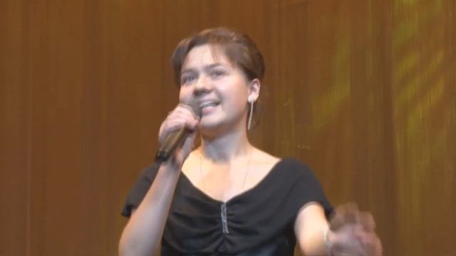 Не отнимай Слова Любви (стихи и исполнение - Елена Трофимчук) смотреть онлайн