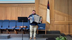 Песня - Друг припомни сколько в жизни раз |