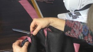 Как сшить комбинезон на подкладке с утеплителем. Пошив. Одежда для собак своими руками.Часть 2/3.