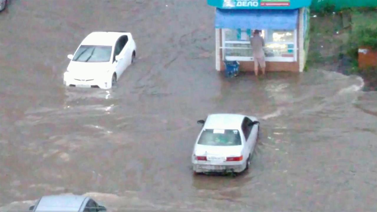 После сильного ливня Комсомольск-на-Амуре буквально ушел под воду