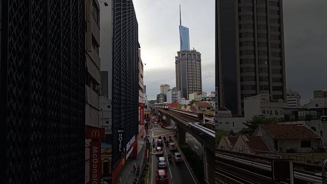 Tren di Stesen Masjid Jamek (platform atas), Kuala Lumpur