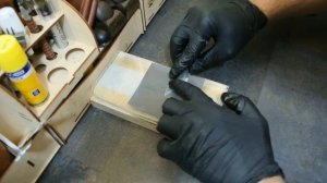 Заточка ножей по-бедному. Точим шорный нож на наждачке.