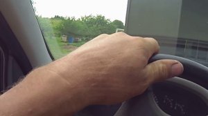 Засыпка асфальтной крошкой у гараже