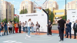 Легендарный Андрей Кириленко открыл в Тюмени площадку для стритбола