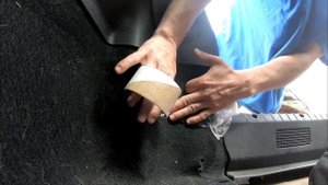 Лайфхак, как почистить машину от собачьей (кошачьей) шерсти.