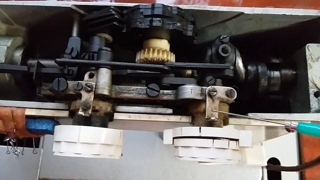 Как смазать швейную машинку Подольск -142 или Чайка