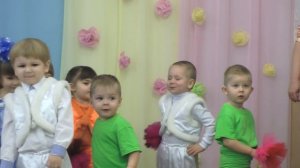 Вход на утреннике 8 Марта 2017 в яслях Муз  рук  Максюта Г  В