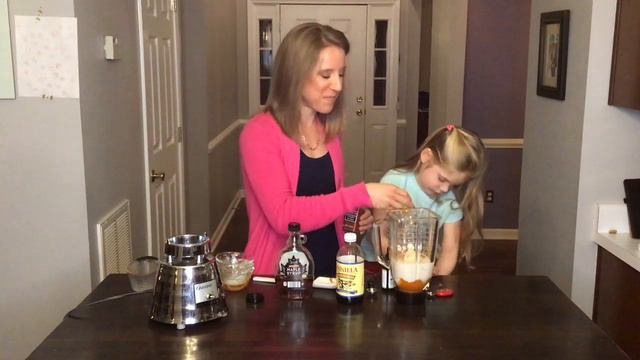 Creamy Pumpkin Pie Smoothie смотреть онлайн