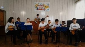 И.Тамарин " Старинный гобелен" исполняет ансамбль народных инструментов.