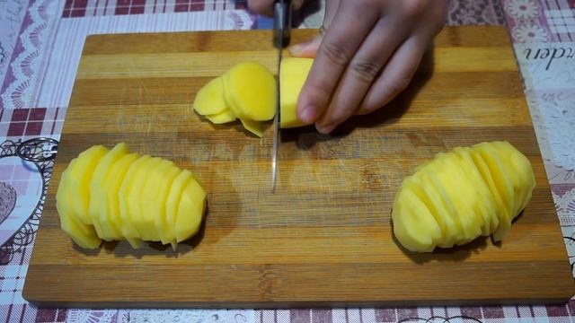 Нашла новый способ использования маринованных огурцов: делюсь рецептом.