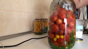 Маринуем помидоры на зиму простым и вкусным способом. Классический Рецепт, проверенный годами!
