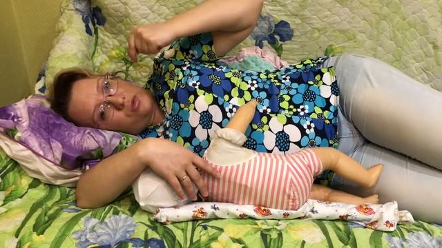 Основы грудного вскармливания. Позы для кормления. смотреть онлайн