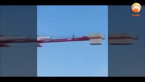 Мусульманин совершает намаз на подъёмном кране