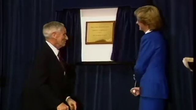 Princess Diana | Royal visit | Norman and Sadie Lee research centre | TN-88-151-040 смотреть онлайн