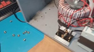 Зарядное устройство PLUS- 30ВТ-2 Maxinter, дымит, ремонт.